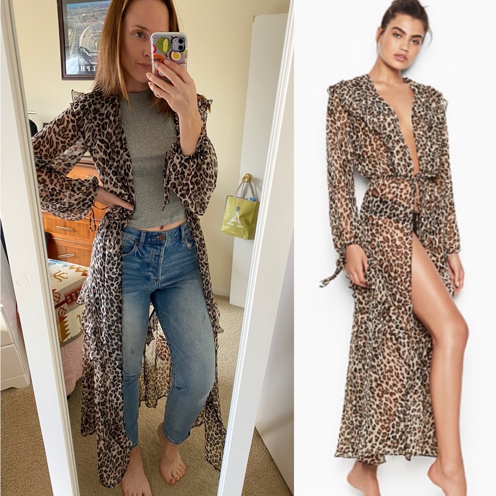 ✨SALE✨ VICTORIA’S SECRET Plunge Ruffle Robe - Picture 8 of 8